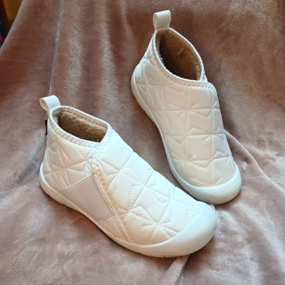 QUILTED SLIP-ON SNEAKER/BOOTIES
